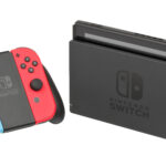 Nintendo Switch im Dock mit Joy-Con